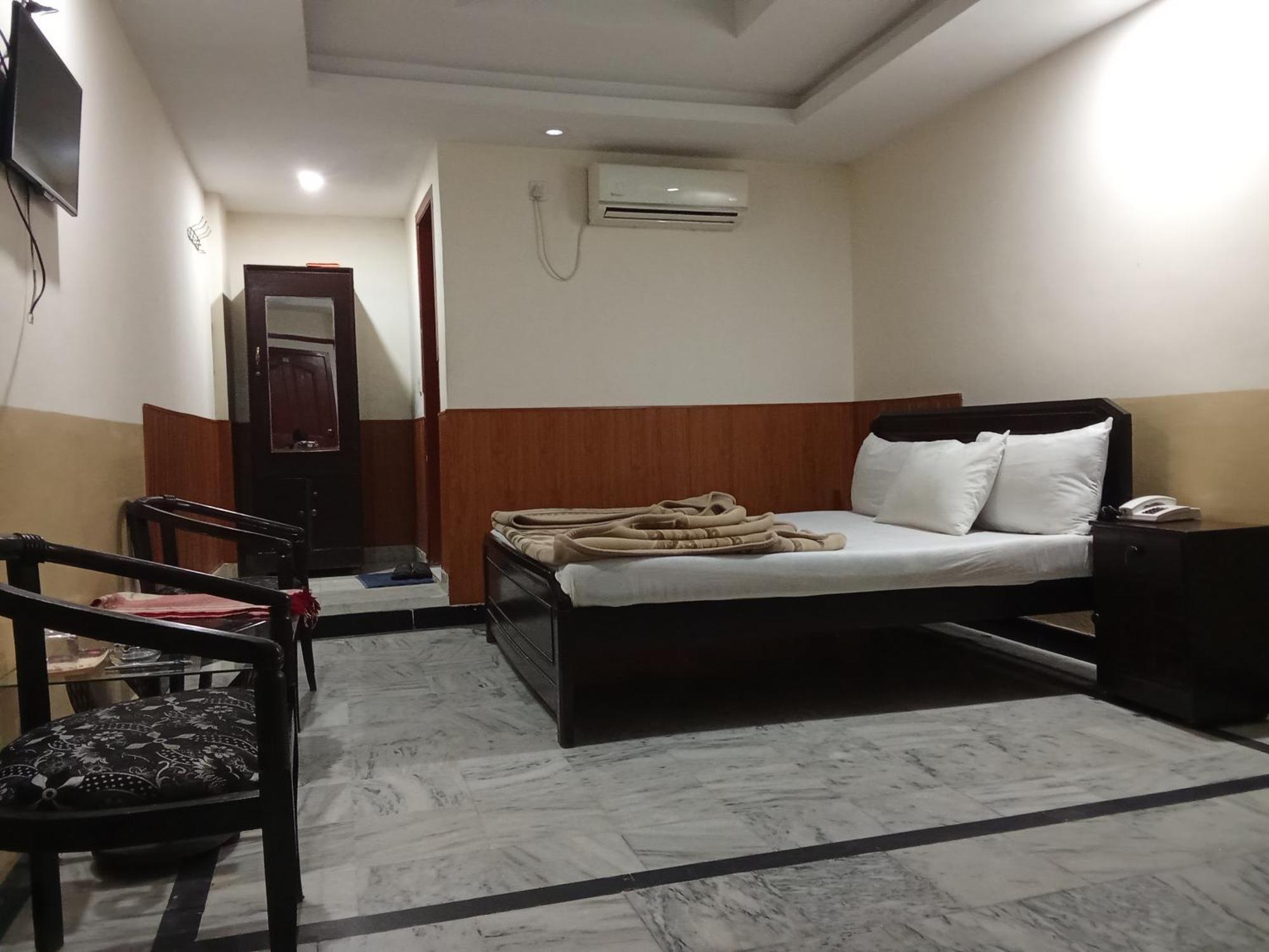 Hotel Khursheed Palace Rawalpindi Ngoại thất bức ảnh
